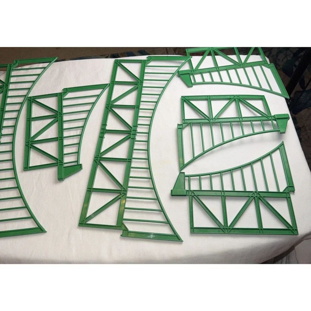 TOMY Thomas and Friends Green Suspension Bridge Replacement Tracks Lot Of 6 2004